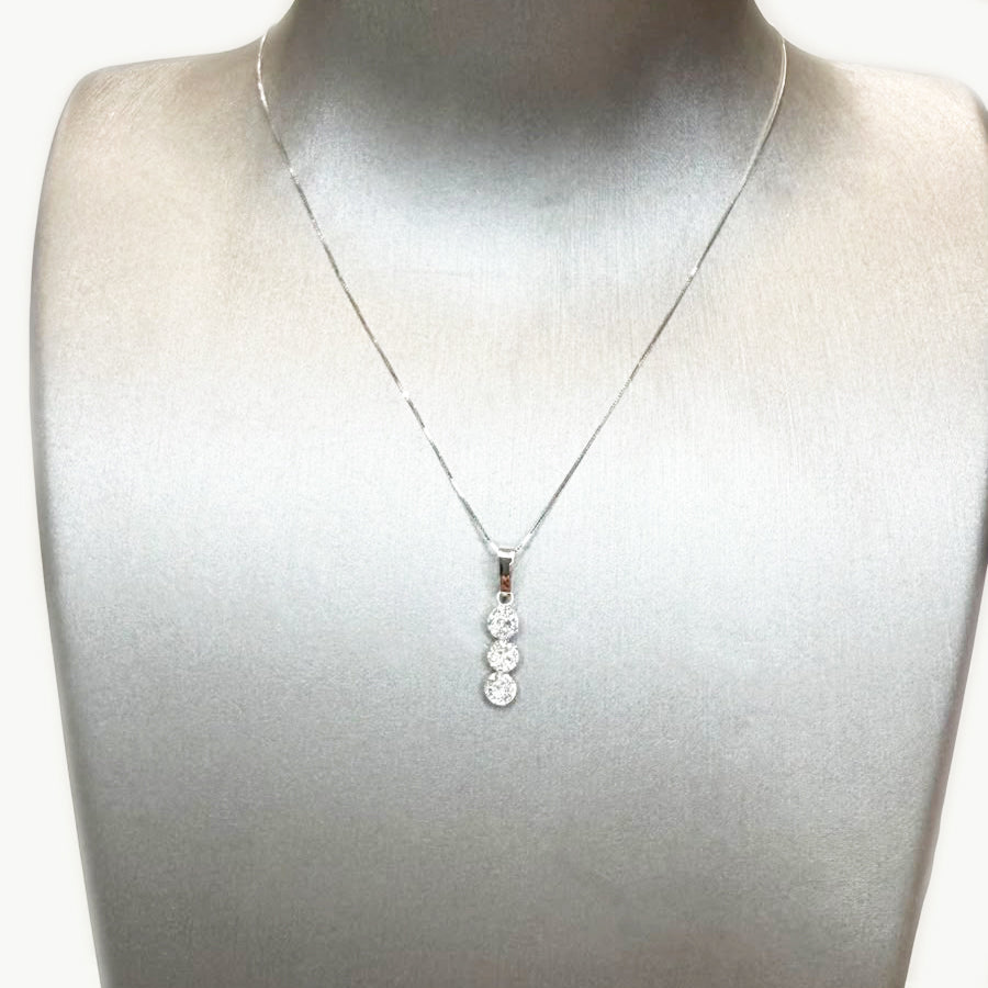 Collana con Pendente a Trilogy in Oro Bianco 18 KT