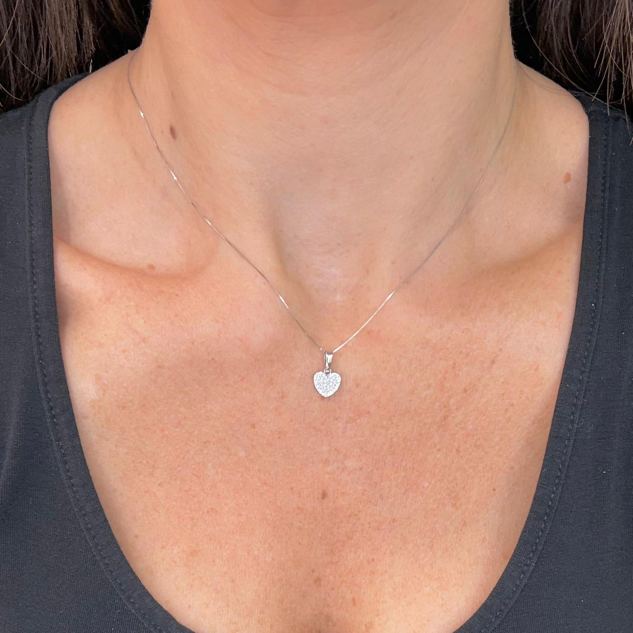 Collana Cuore Luminoso con Zirconi in Oro Bianco 18 KT