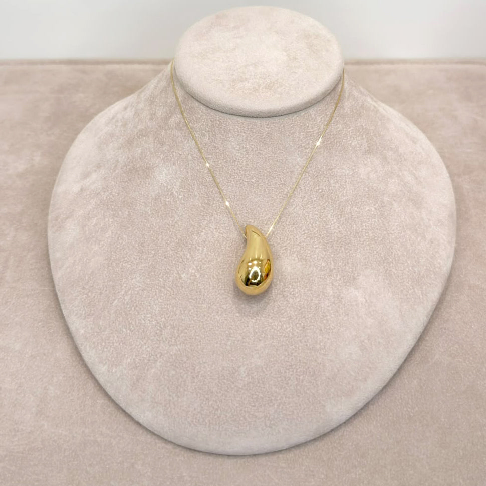 COLLANA IN ORO GIALLO 18 KT (750) CON PENDENTE A GOCCIA