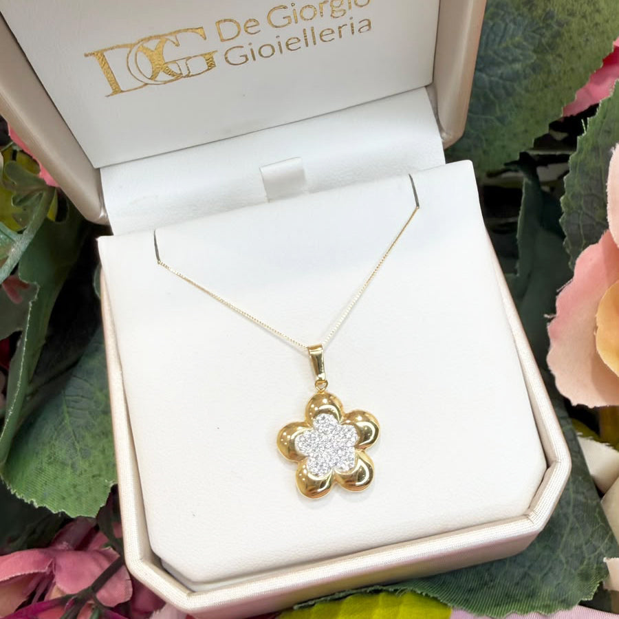 COLLANA IN ORO GIALLO 18 KT (750) CON PENDENTE FIORE E ZIRCONI
