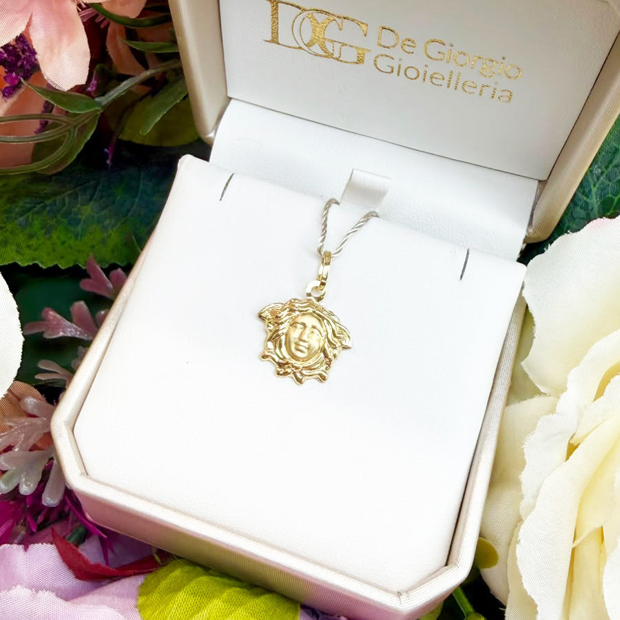 CIONDOLO MEDUSA IN ORO GIALLO 18 KT (750)