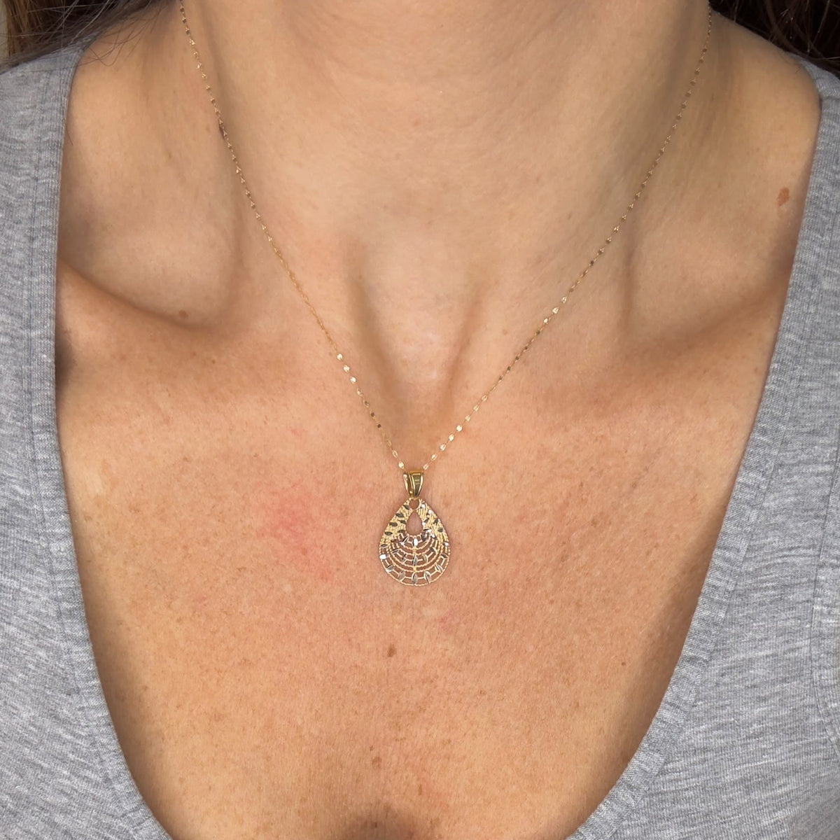 COLLANA CON PENDENTE GOCCIA BICOLORE IN ORO GIALLO E BIANCO 18 KT (750)