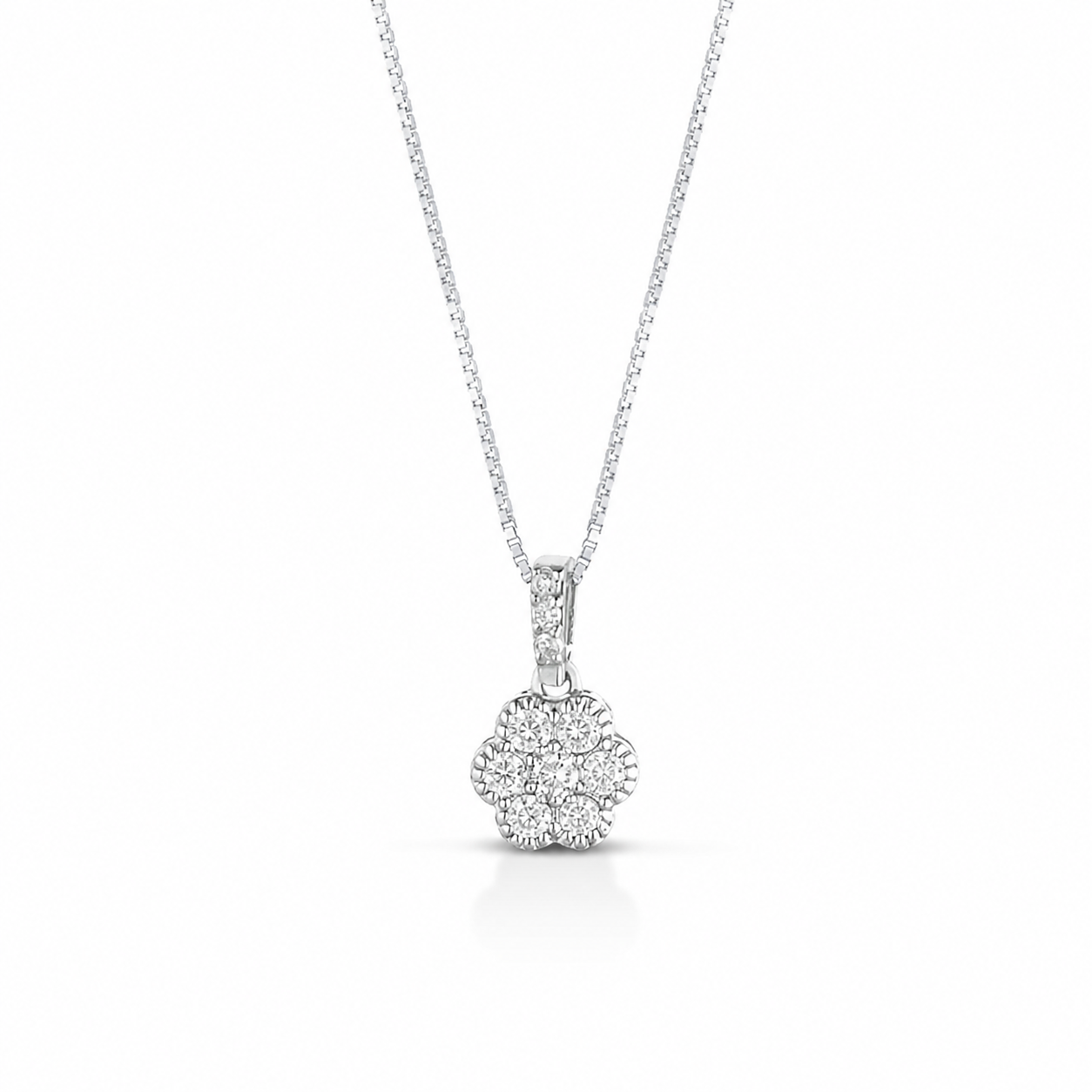 COLLANA CON FIORE IN ORO BIANCO 18 CARATI E DIAMANTI