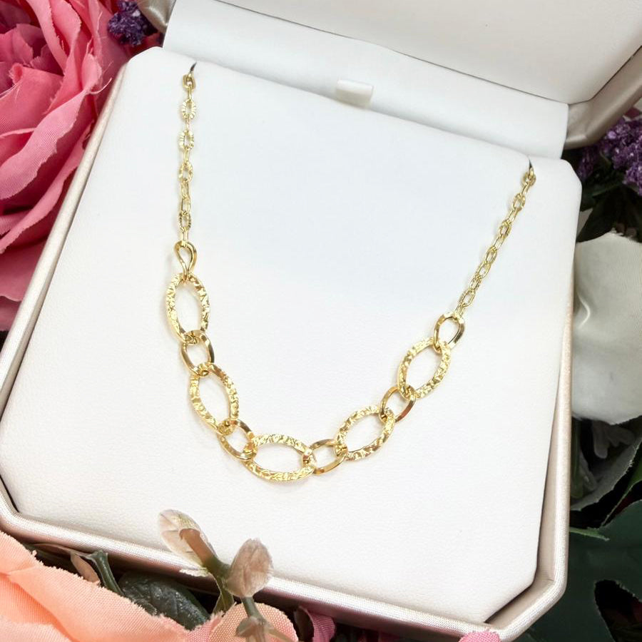 Collana a Maglie Ovali Lavorate in Oro Giallo 18 KT