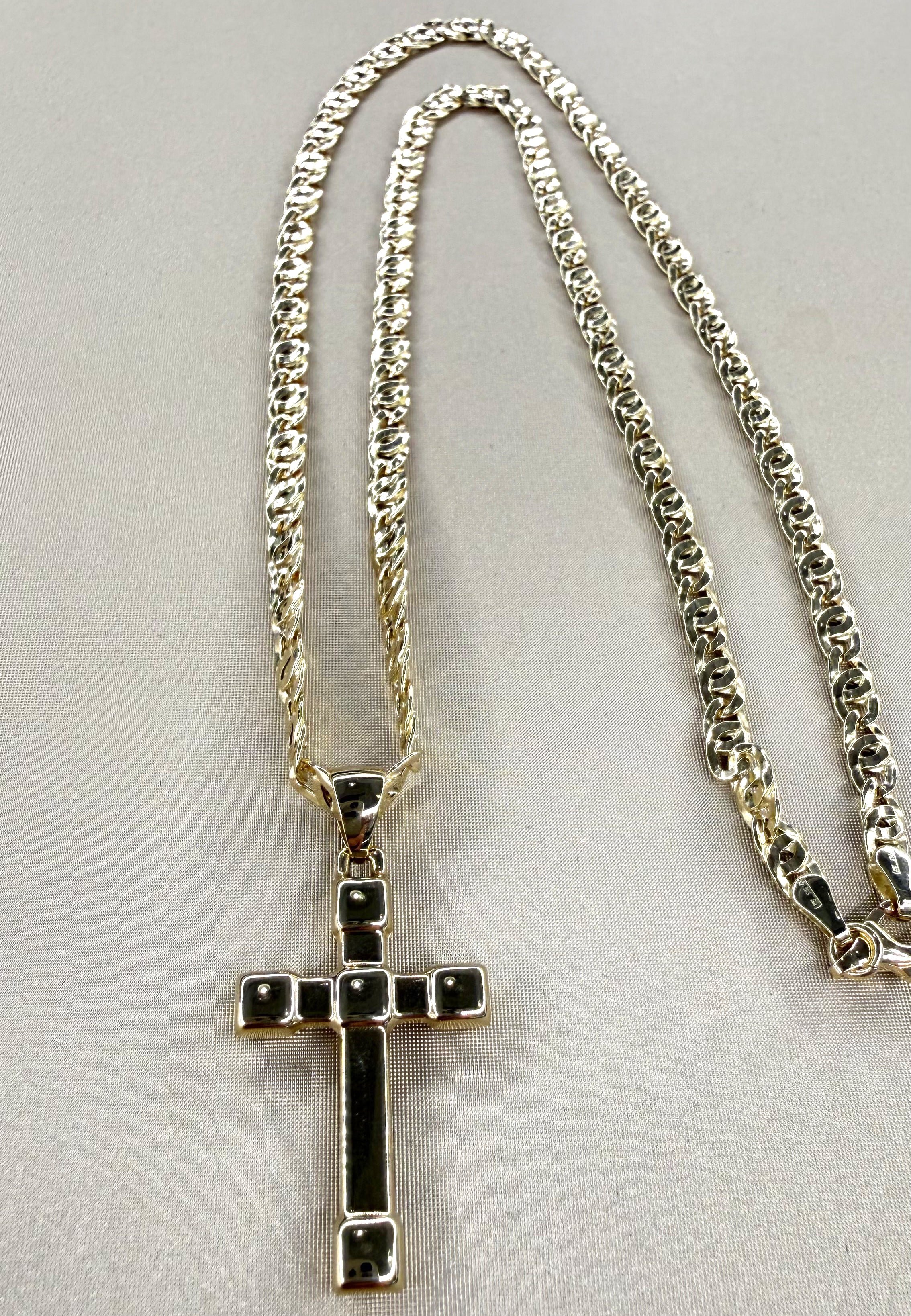 Collana con Croce in Oro Giallo 18 KT