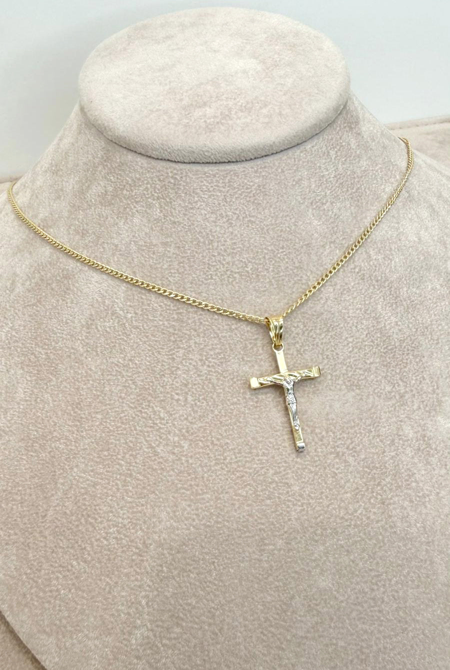 Collana da Uomo con Crocifisso Bicolore e Maglia Grumetta in Oro 18 KT