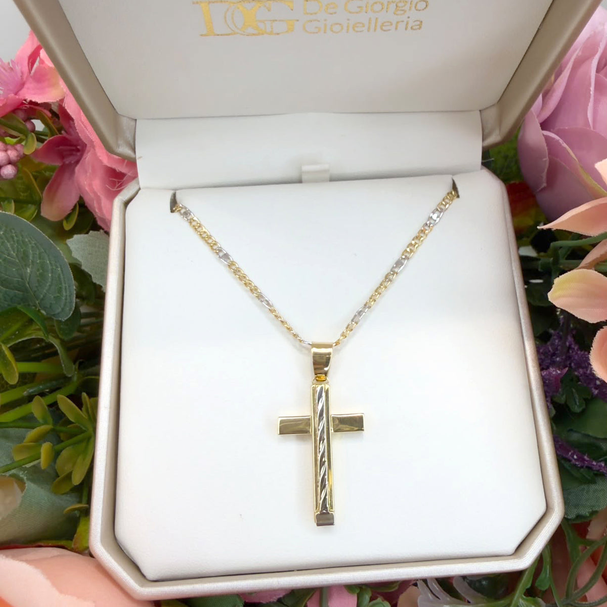 COLLANA CON CROCE BICOLORE IN ORO GIALLO E BIANCO 18 KT (750)