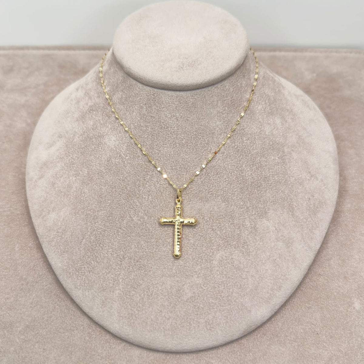 Collana Uomo con Croce Diamantata in Oro Giallo 18 KT (750)