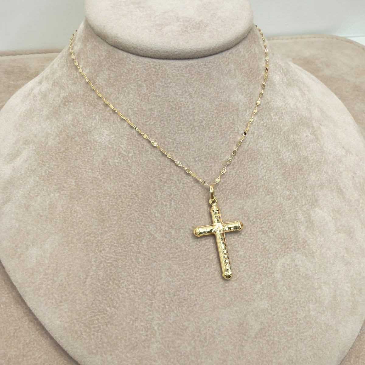 Collana Uomo con Croce Diamantata in Oro Giallo 18 KT (750)
