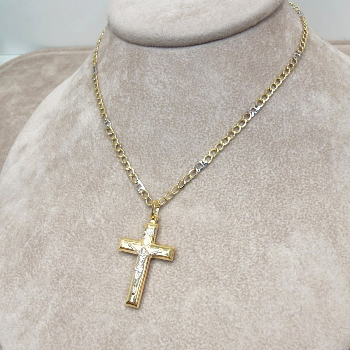 COLLANA UOMO CON CROCIFISSO BICOLORE IN ORO 18 KT (750)