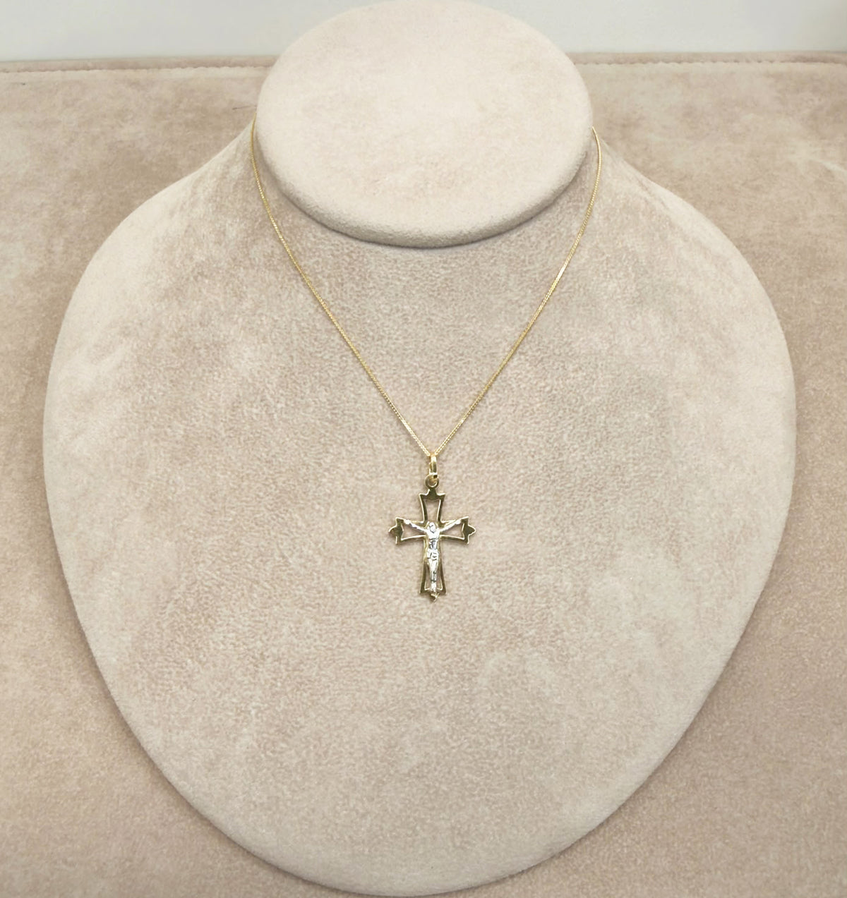 COLLANA UOMO CON CROCIFISSO BICOLORE IN ORO 18 KT (750)