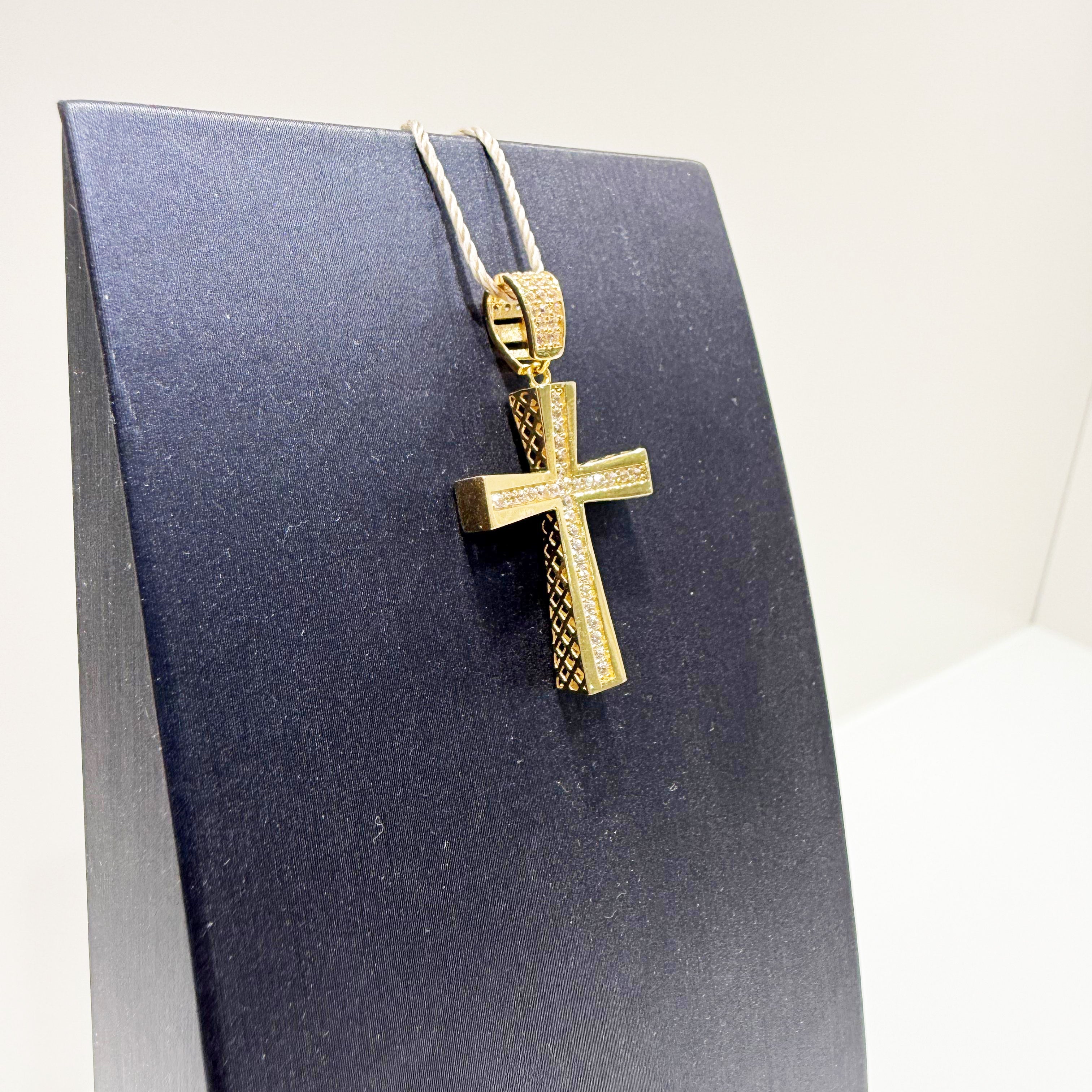 Ciondolo croce pavé di zirconi in oro giallo 18KT (750) – Made in Italy