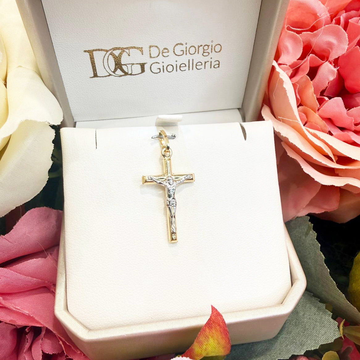 Ciondolo croce con Cristo da uomo in oro giallo e oro bianco (750)