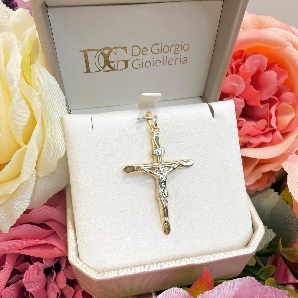 Ciondolo croce con Cristo da uomo in oro giallo e oro bianco (750)