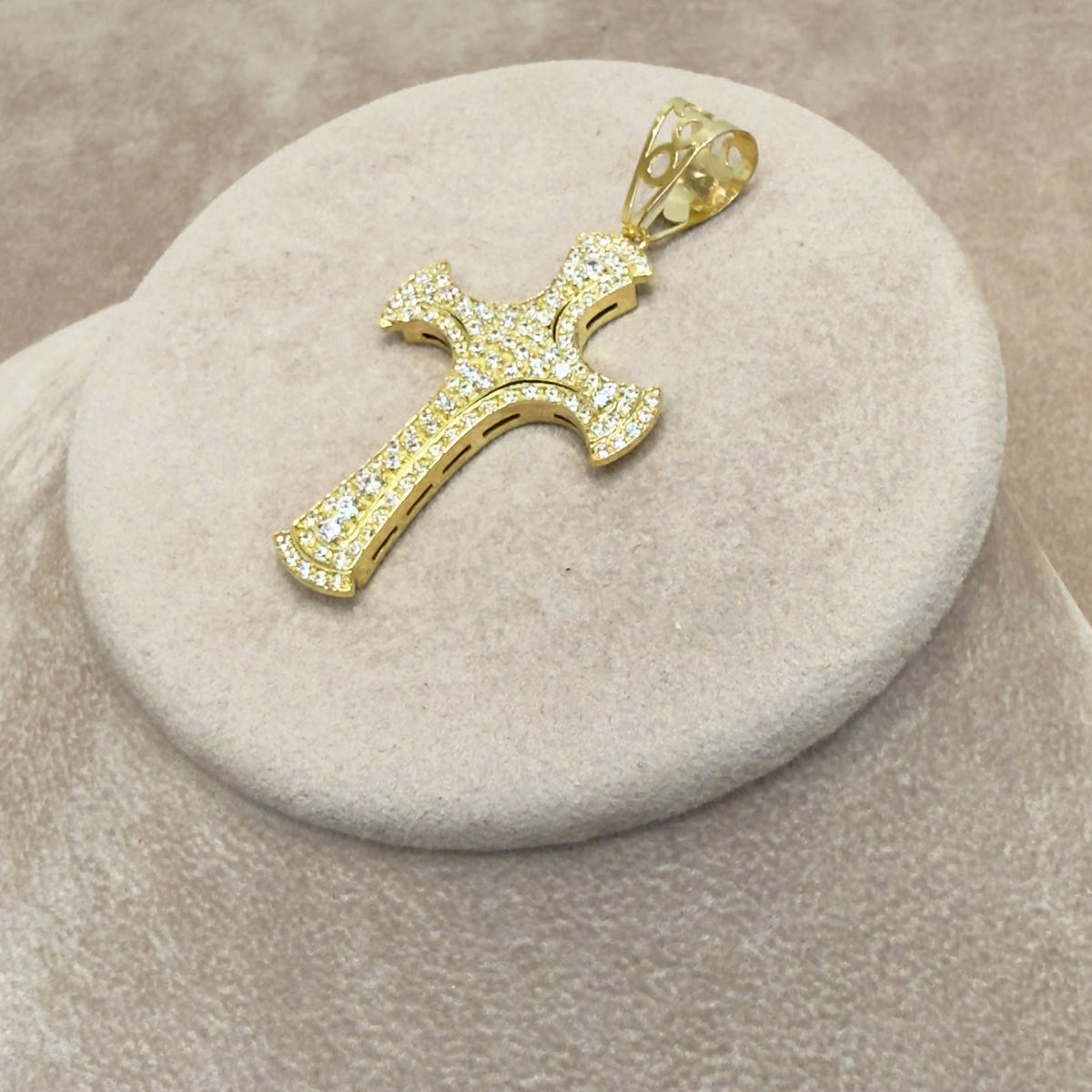 PENDENTE CROCE UOMO IN ORO GIALLO 18 KT (750) CON ZIRCONI