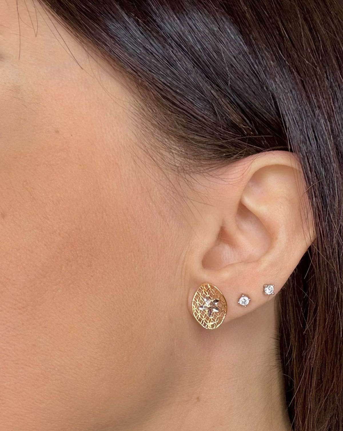 ORECCHINI OVALI TRAFORATI IN ORO GIALLO E BIANCO 18 KT (750)