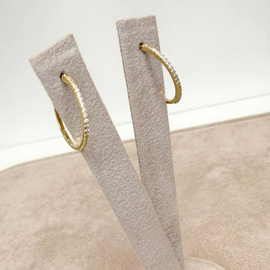 ORECCHINI A CERCHIO CON ZIRCONI IN ORO GIALLO 18 KT (750)