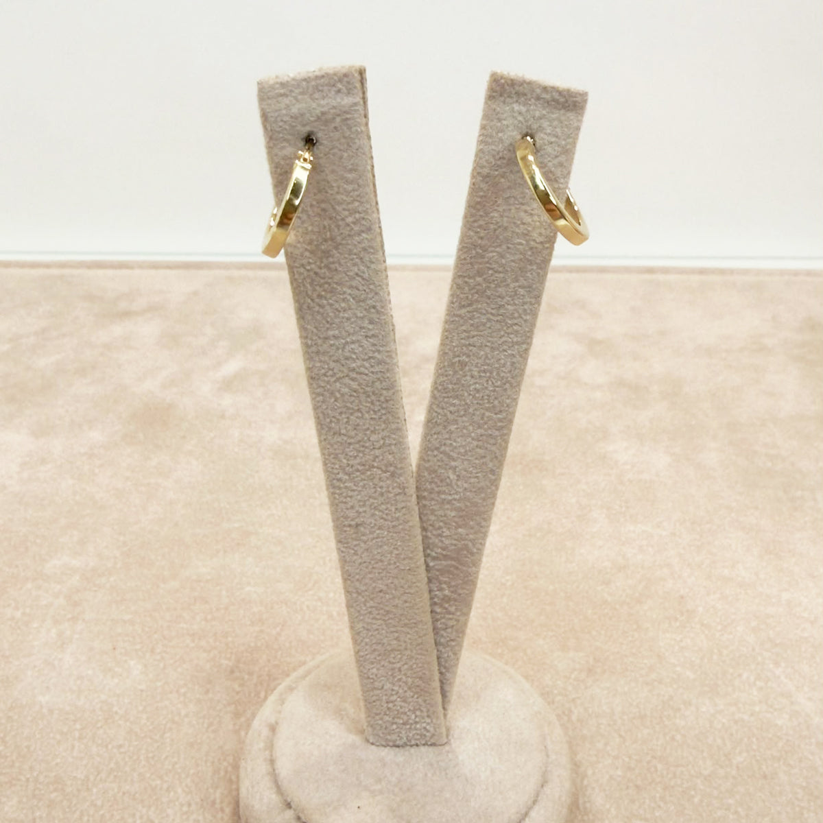 ORECCHINI A CERCHIO IN ORO GIALLO 18 KT (750)