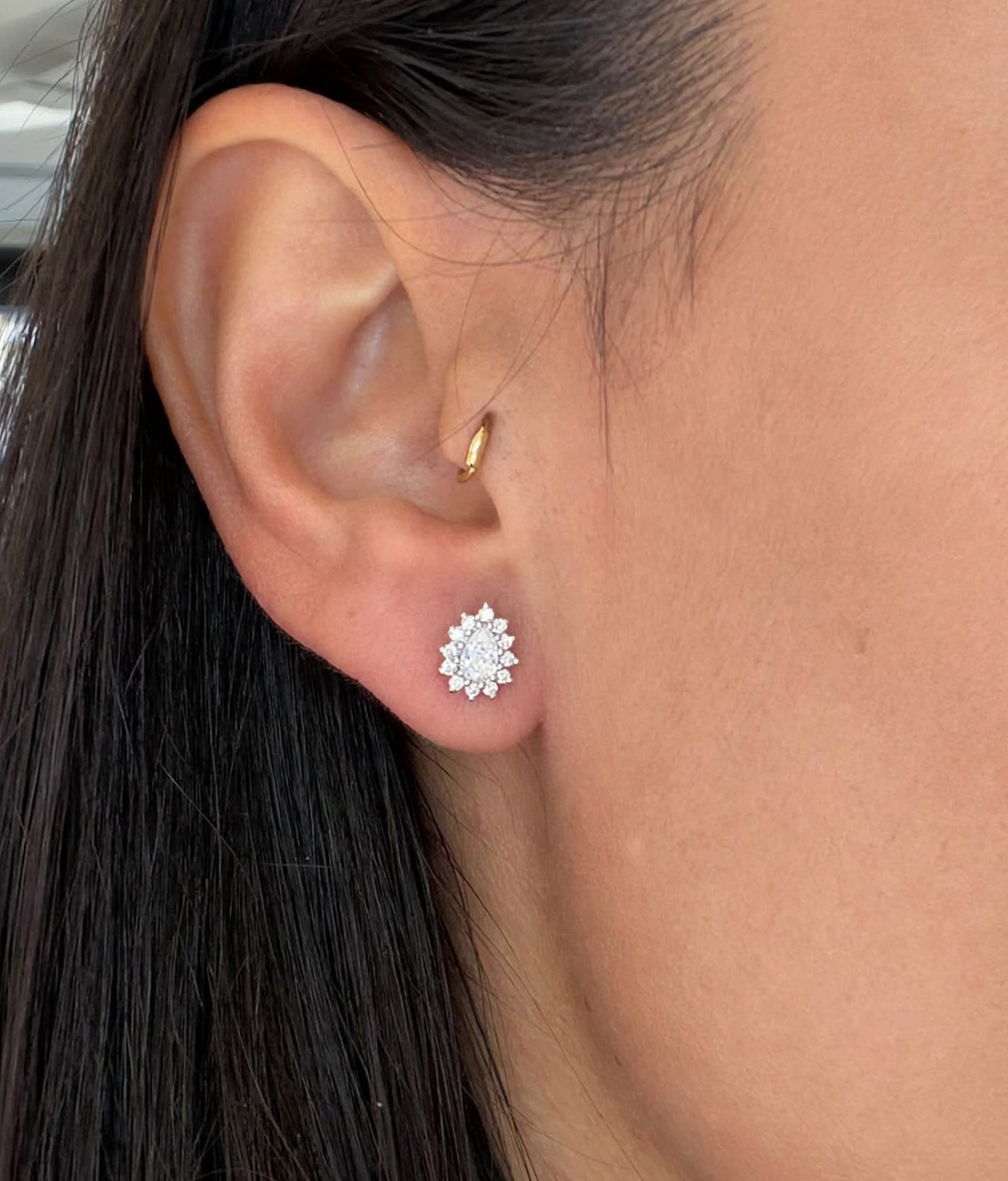 ORECCHINI IN ORO BIANCO 18KT CON DIAMANTI TAGLIO GOCCIA