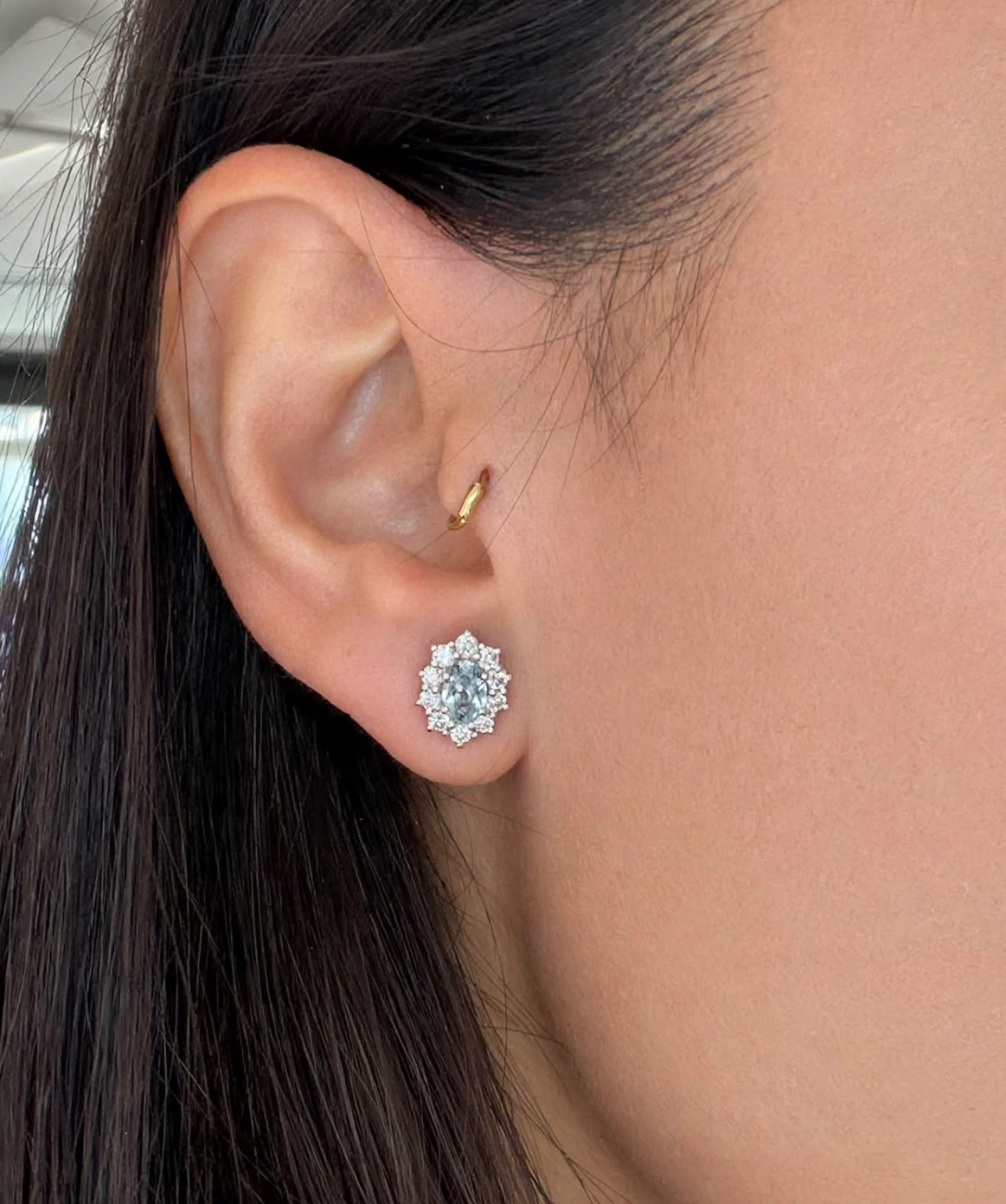 ORECCHINI OVALI - ORO BIANCO 18KT CON DIAMANTI E ACQUAMARINA